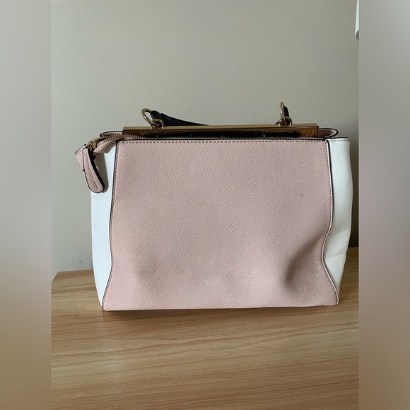 Aldo blush Pink and White large tote gold bar at top. NWOT never used - Picture 3 of 8